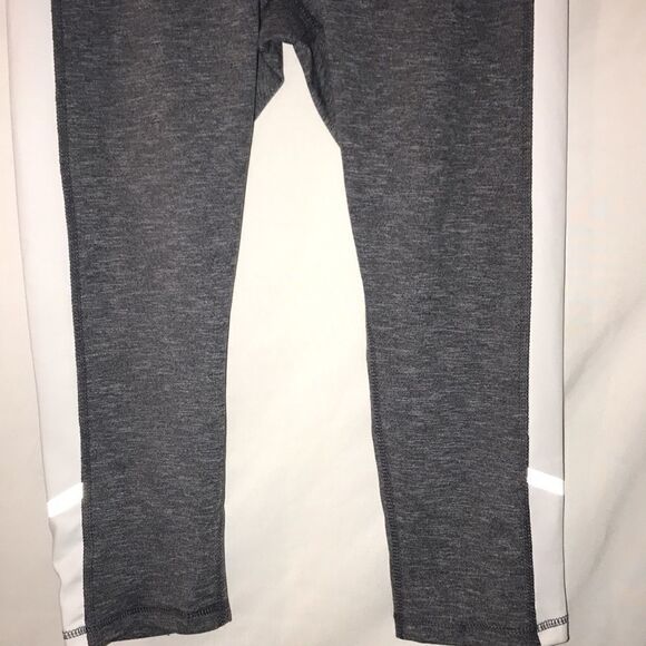 Marika Sport Women's White Gray Heather Cropped Leggings Size Small - Picture 2 of 7